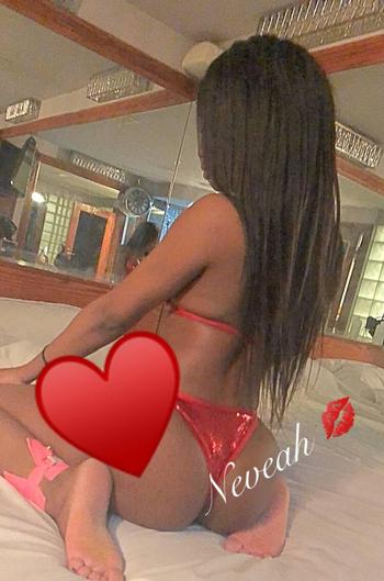 Neveah, 21 African American female escort, Thunder Bay